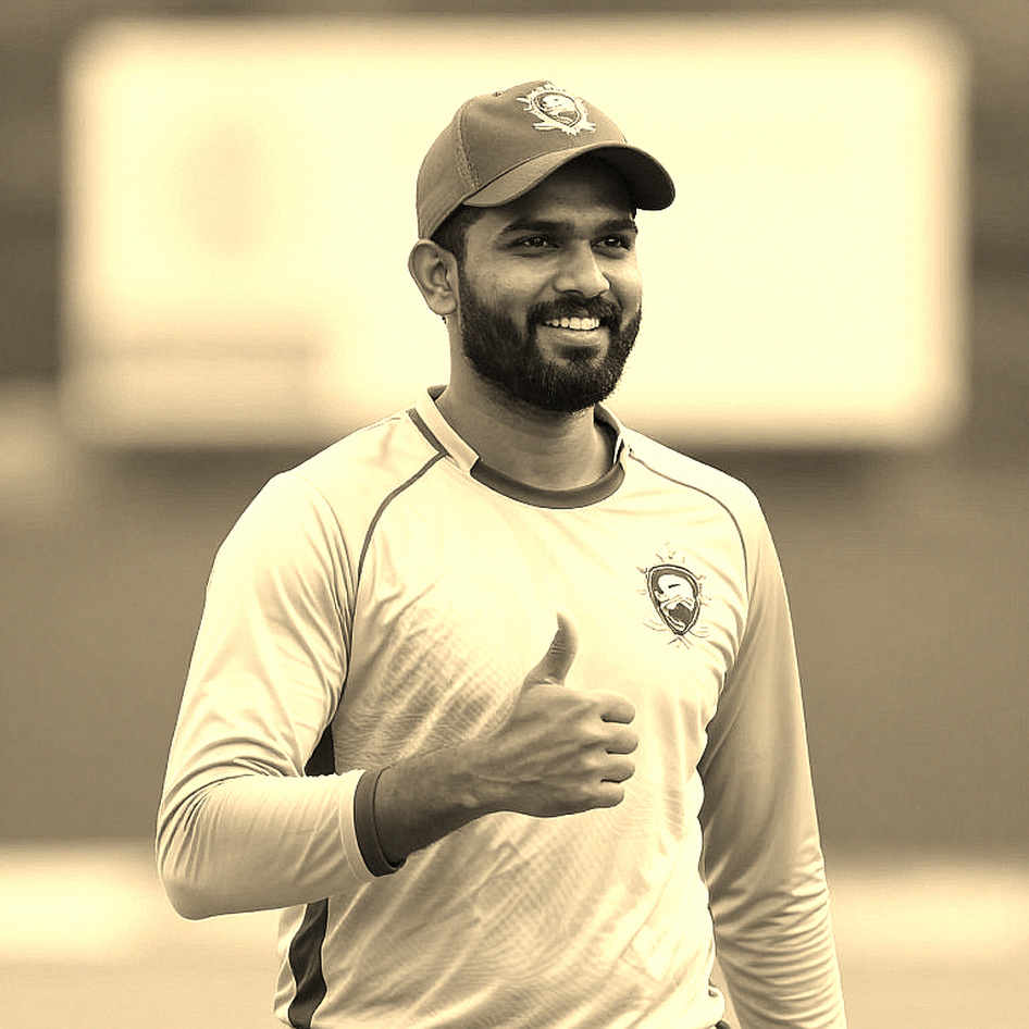 ষোলো নম্বর ওভার: বিশ্বকাপ যেখানে নিঃশব্দে লেখা হয়