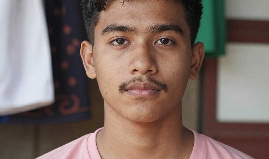 চুপচাপ ৪২–৪১: সিঙ্গাপুরের এপি ব্রোঞ্জ যা বলে, আর যা বলে না