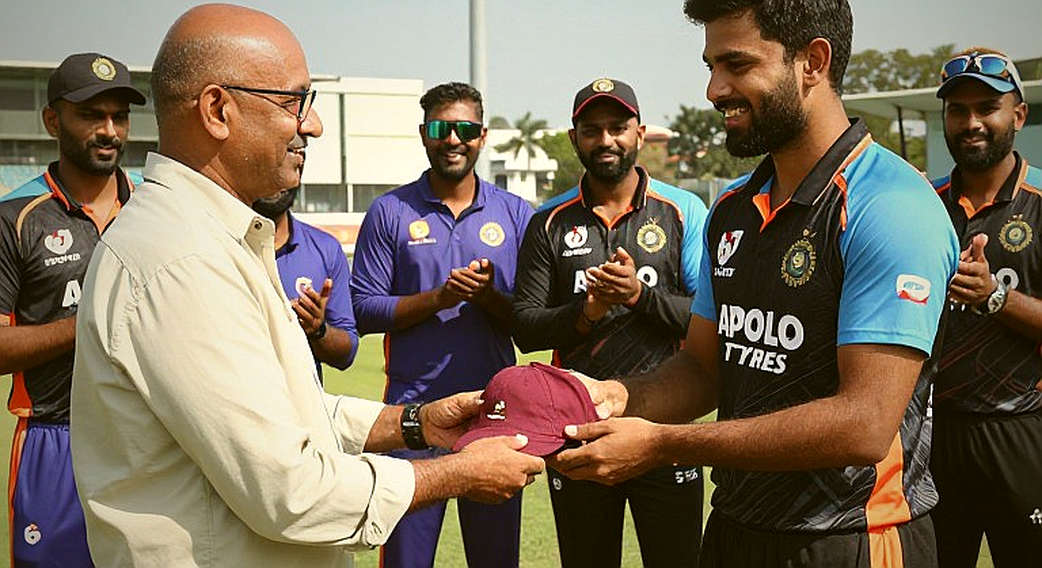 এশিয়ার ক্রিকেট ট্রান্সফার উইন্ডো: এনওসির চেয়ে বড় যে হিসাবগুলো